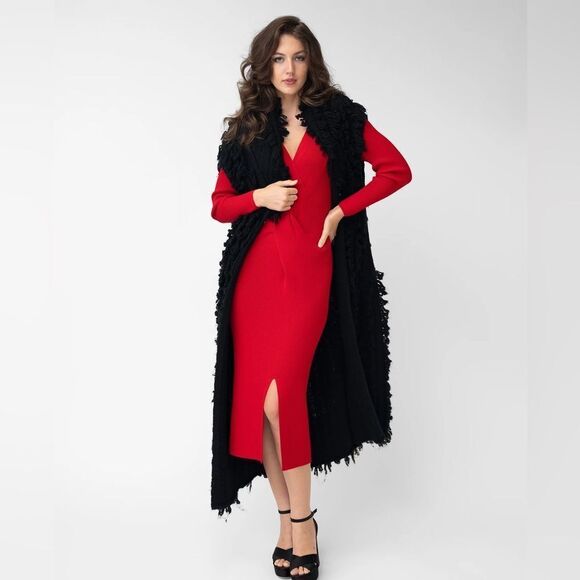 Adrianne Landau red sweater dress. Very flattering hugs the curves. LG - Picture 7 of 10